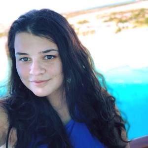 Meet your Posher, Mikaela